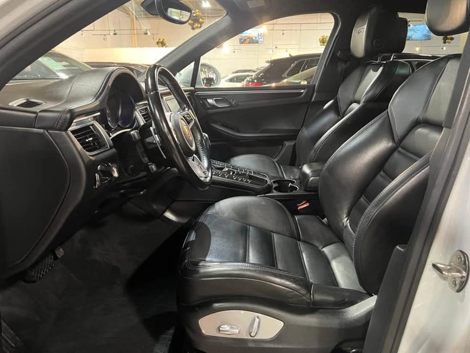 2018 Porsche Macan GTS - Image 12 of 19