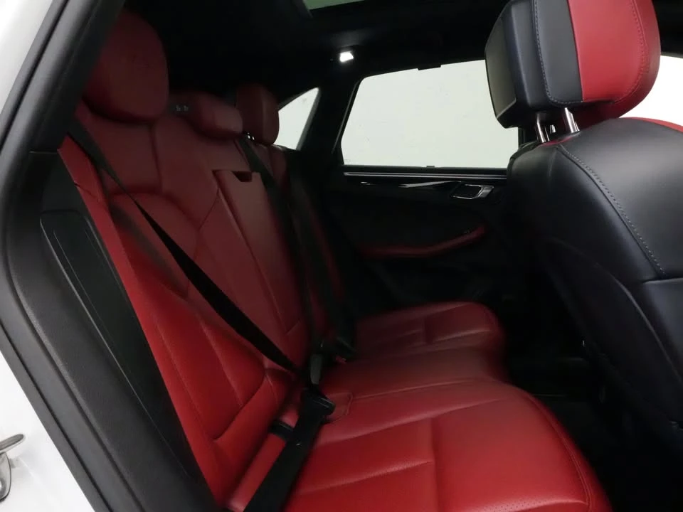 2018 Porsche Macan GTS - Image 13 of 20