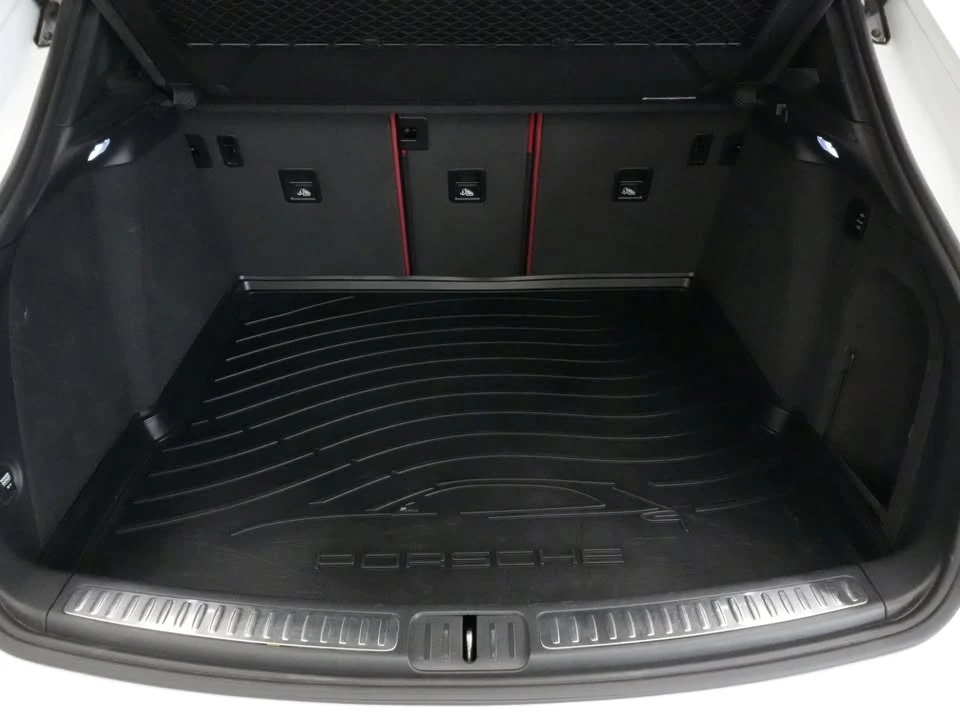 2018 Porsche Macan GTS - Image 11 of 20