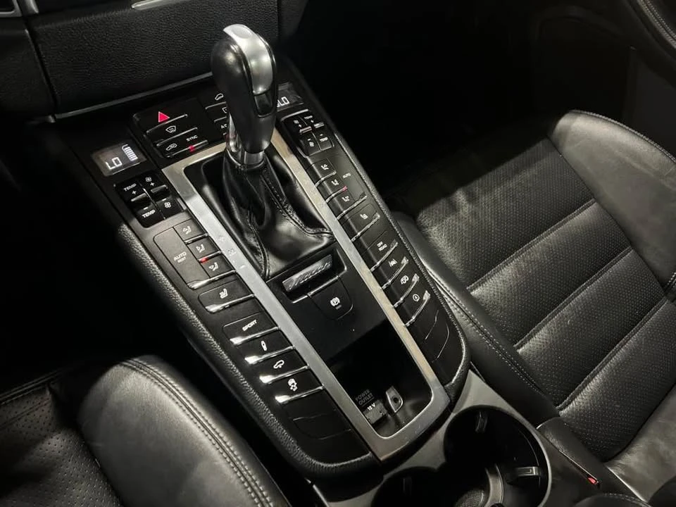 2018 Porsche Macan GTS - Image 14 of 19