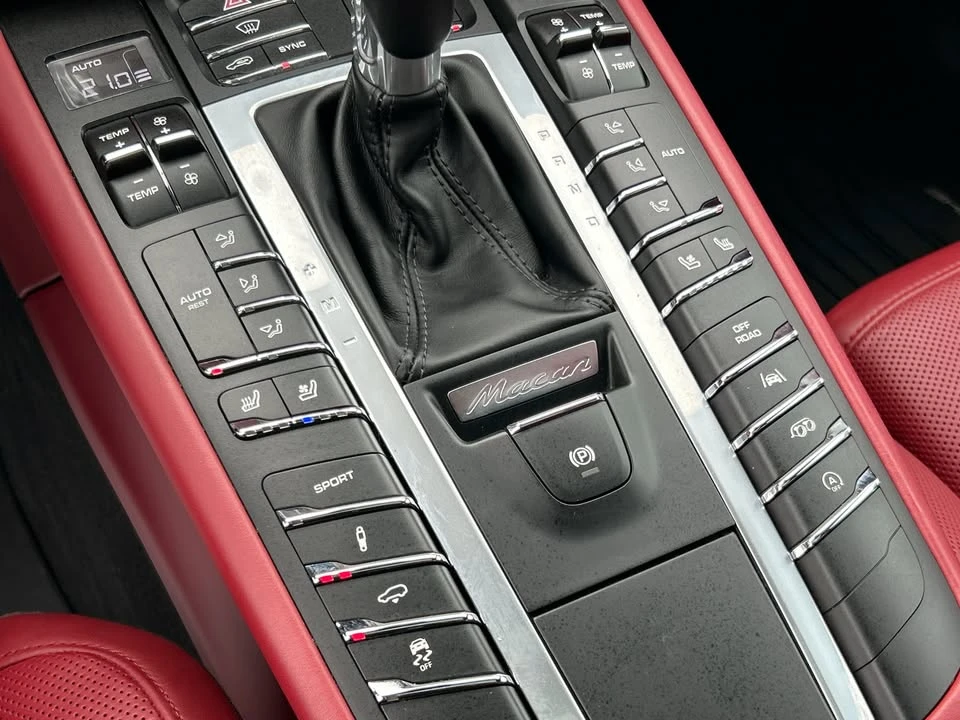 2018 Porsche Macan GTS - Image 7 of 16