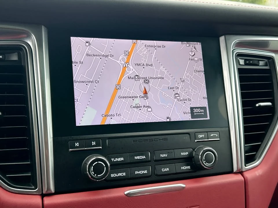 2018 Porsche Macan GTS - Image 8 of 16