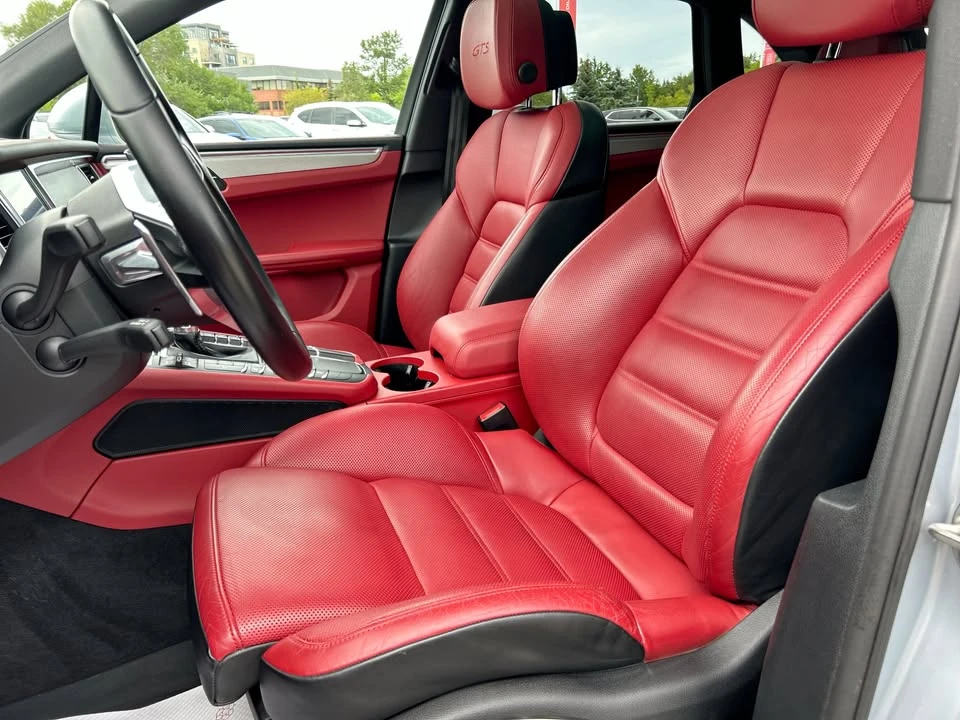 2018 Porsche Macan GTS - Image 15 of 16
