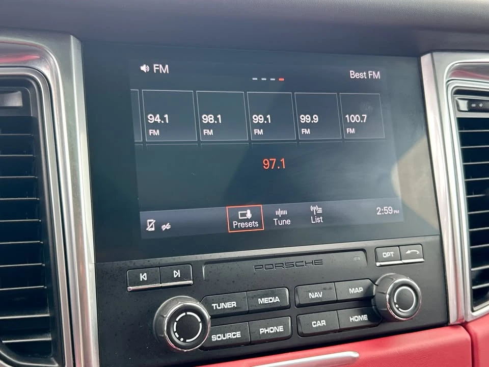 2018 Porsche Macan GTS - Image 10 of 16