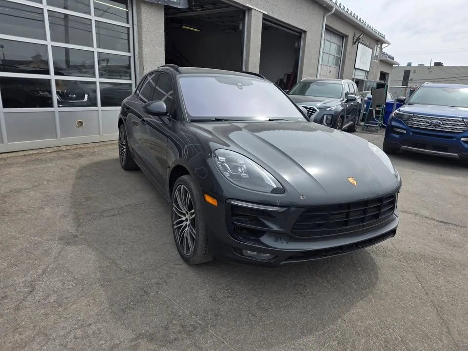 2018 Porsche Macan GTS - Image 9 of 17