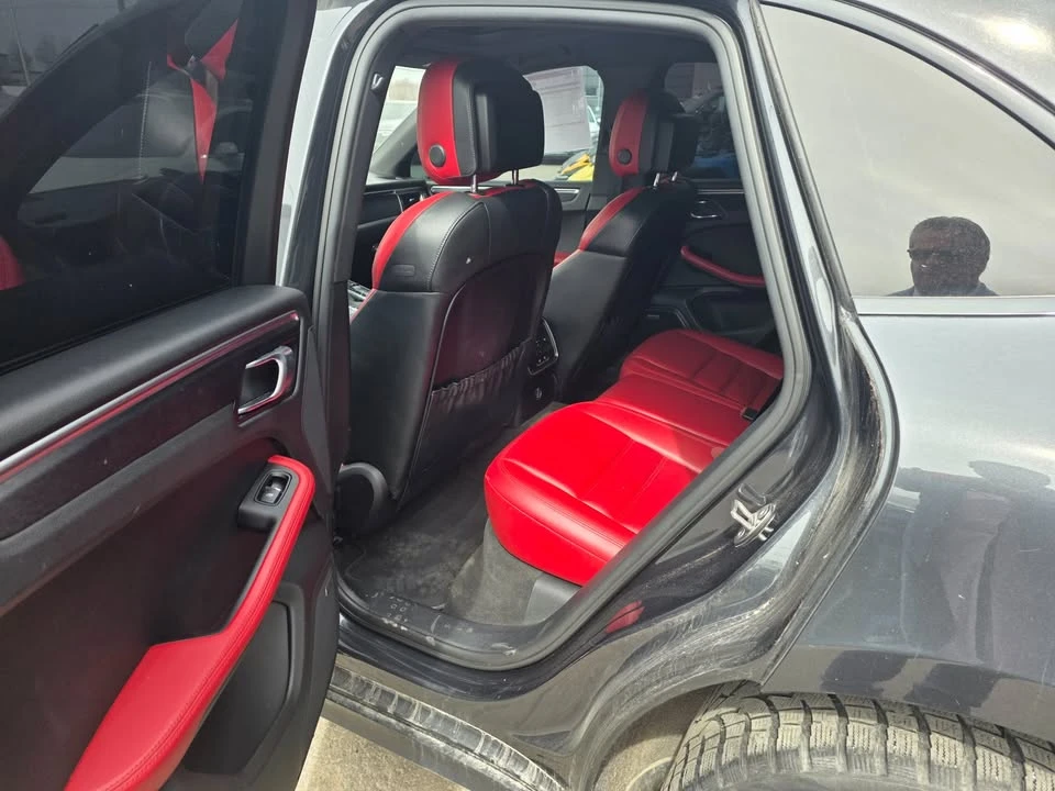 2018 Porsche Macan GTS - Image 12 of 17