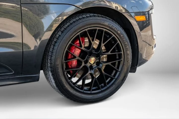 2018 Porsche Macan GTS - Image 16 of 16