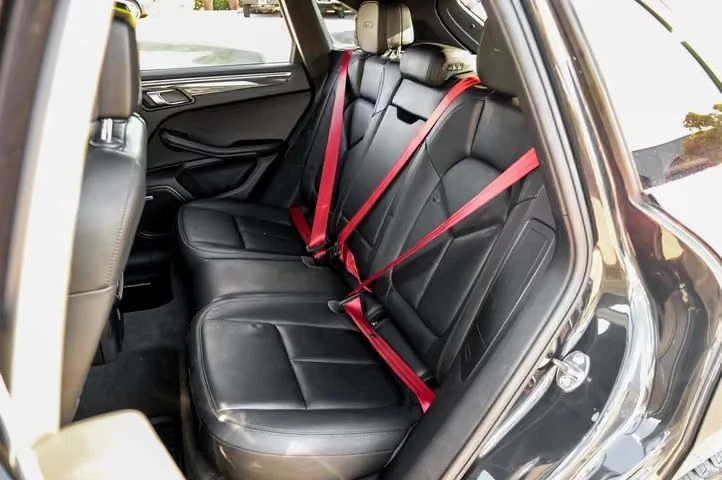 2018 Porsche Macan GTS - Image 14 of 16
