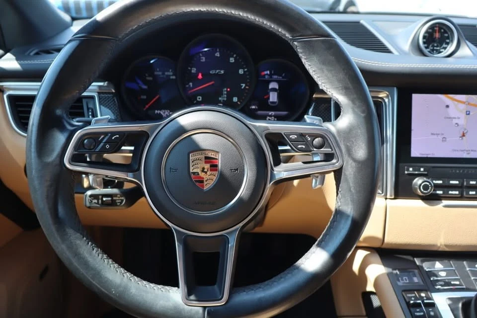 2018 Porsche Macan GTS - Image 9 of 20