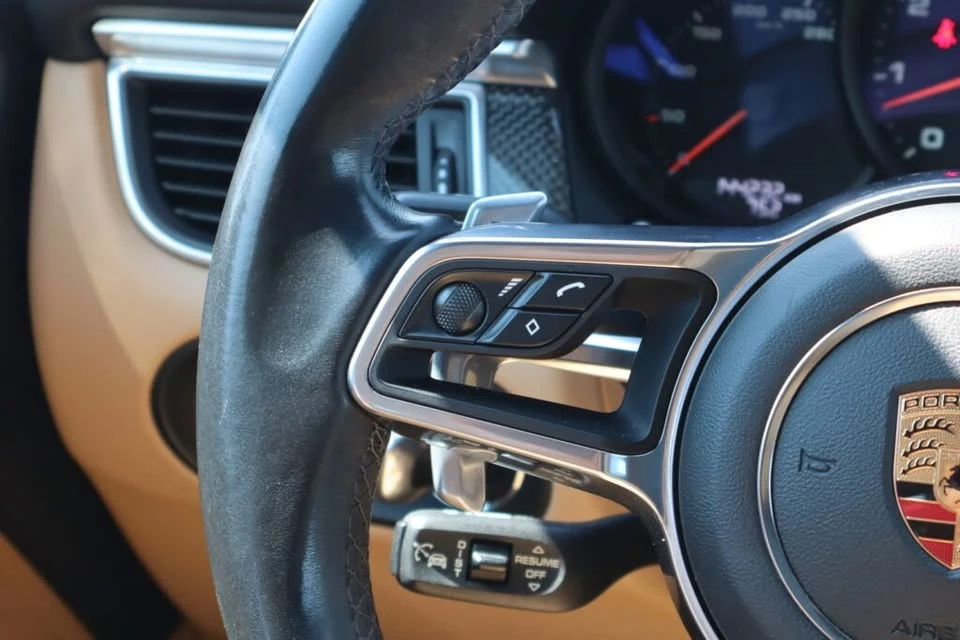 2018 Porsche Macan GTS - Image 11 of 20
