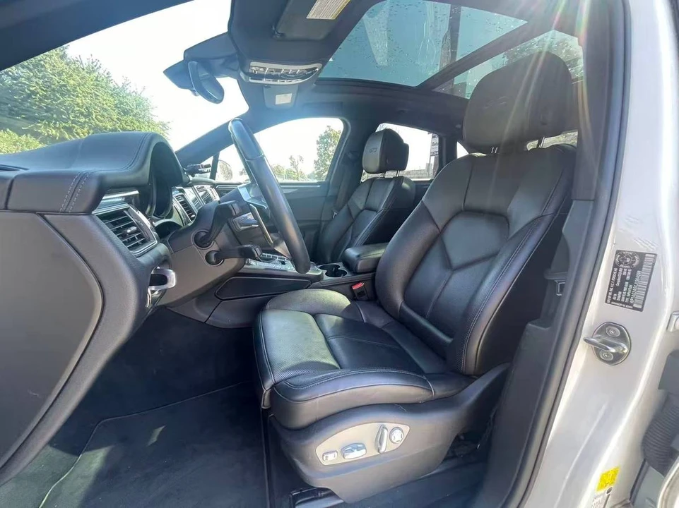 2018 Porsche Macan GTS - Image 12 of 20