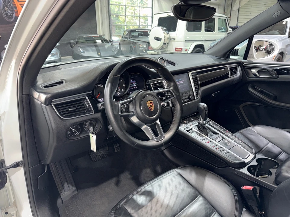 2018 Porsche Macan GTS - Image 7 of 12