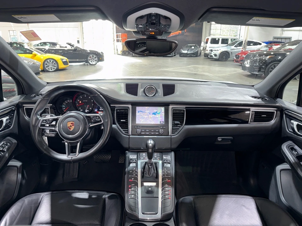 2018 Porsche Macan GTS - Image 8 of 12