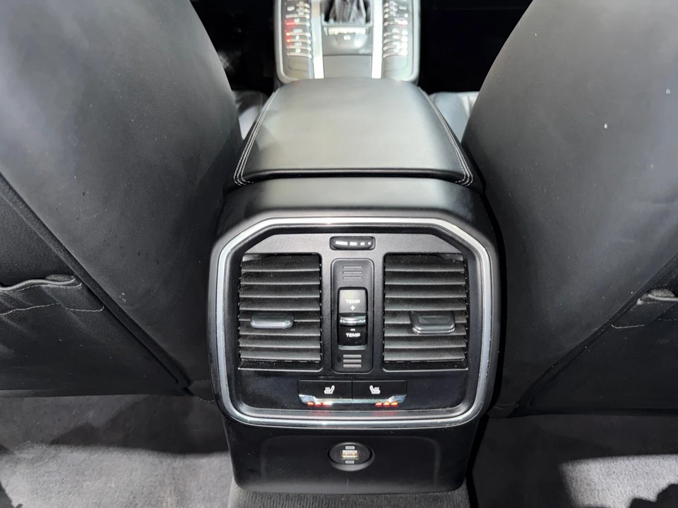 2018 Porsche Macan GTS - Image 12 of 12