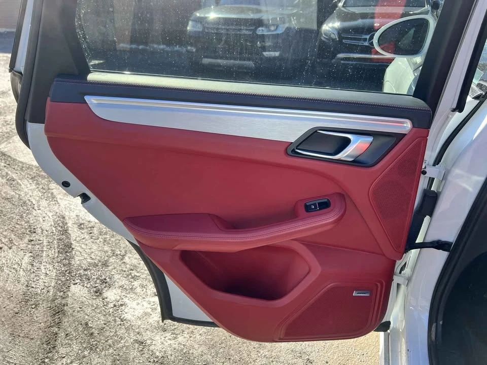 2018 Porsche Macan GTS - Image 12 of 20