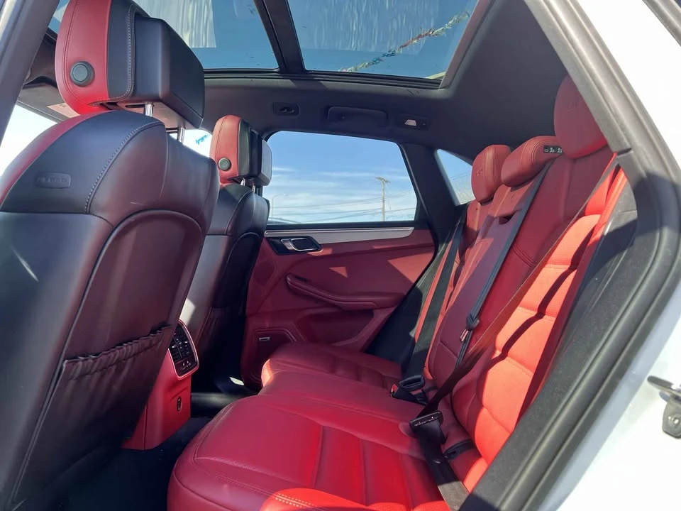 2018 Porsche Macan GTS - Image 13 of 20