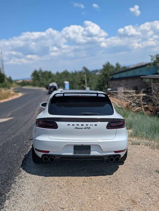 2018 Porsche Macan GTS - Image 9 of 10