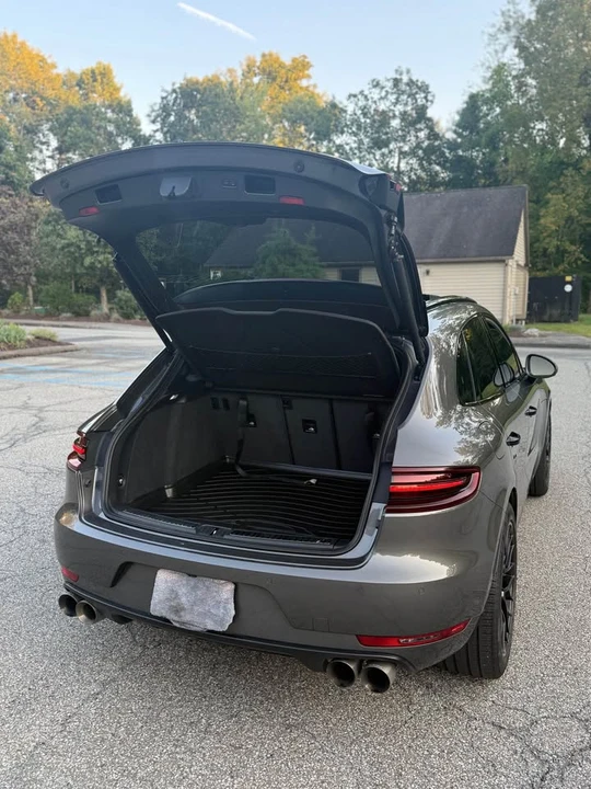 2018 Porsche Macan GTS - Image 11 of 14