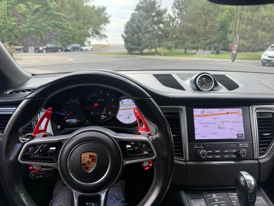2018 Porsche Macan GTS - Image 8 of 9