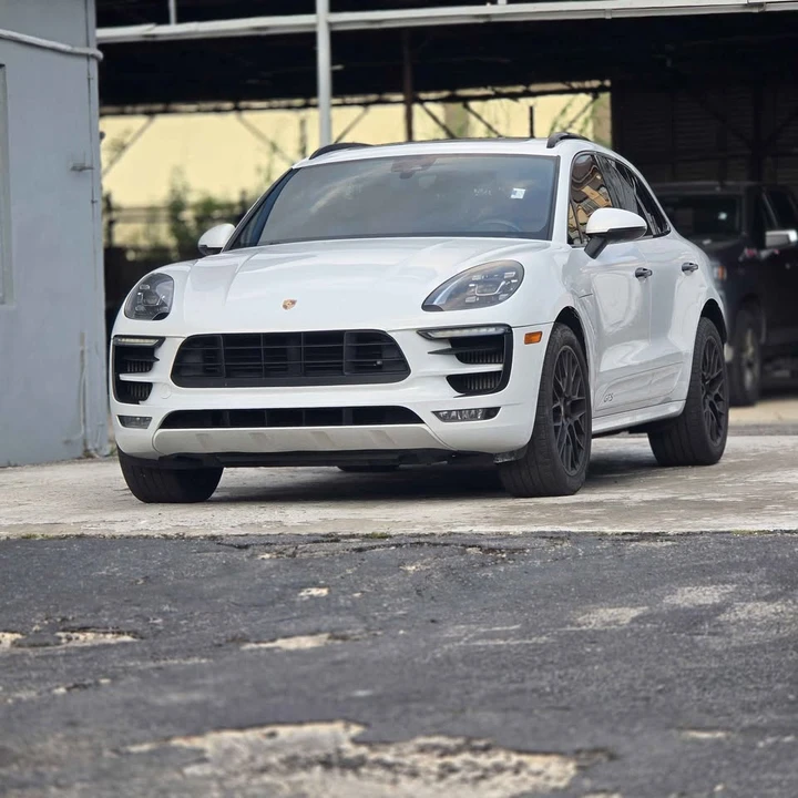 2018 Porsche Macan GTS - Image 2 of 9