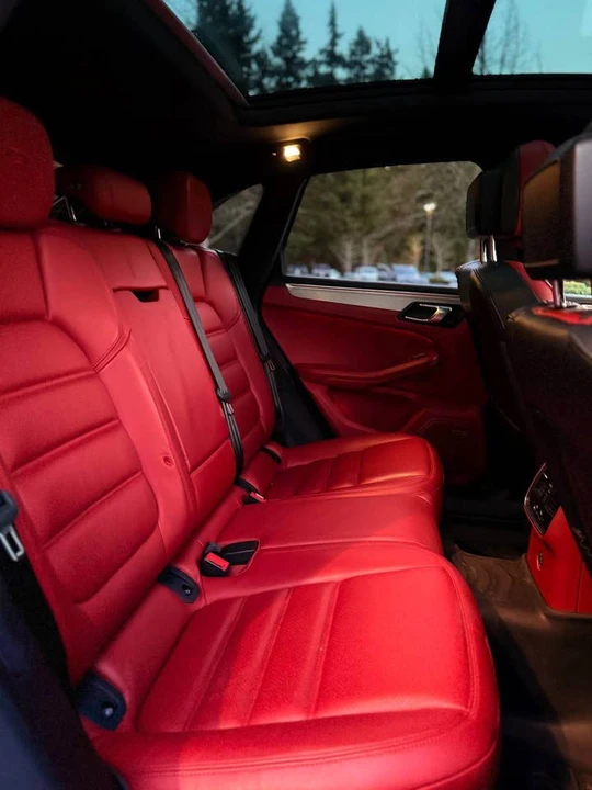 2018 Porsche Macan GTS - Image 10 of 12