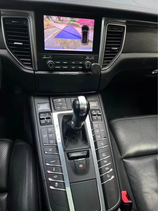 2018 Porsche Macan GTS - Image 8 of 20