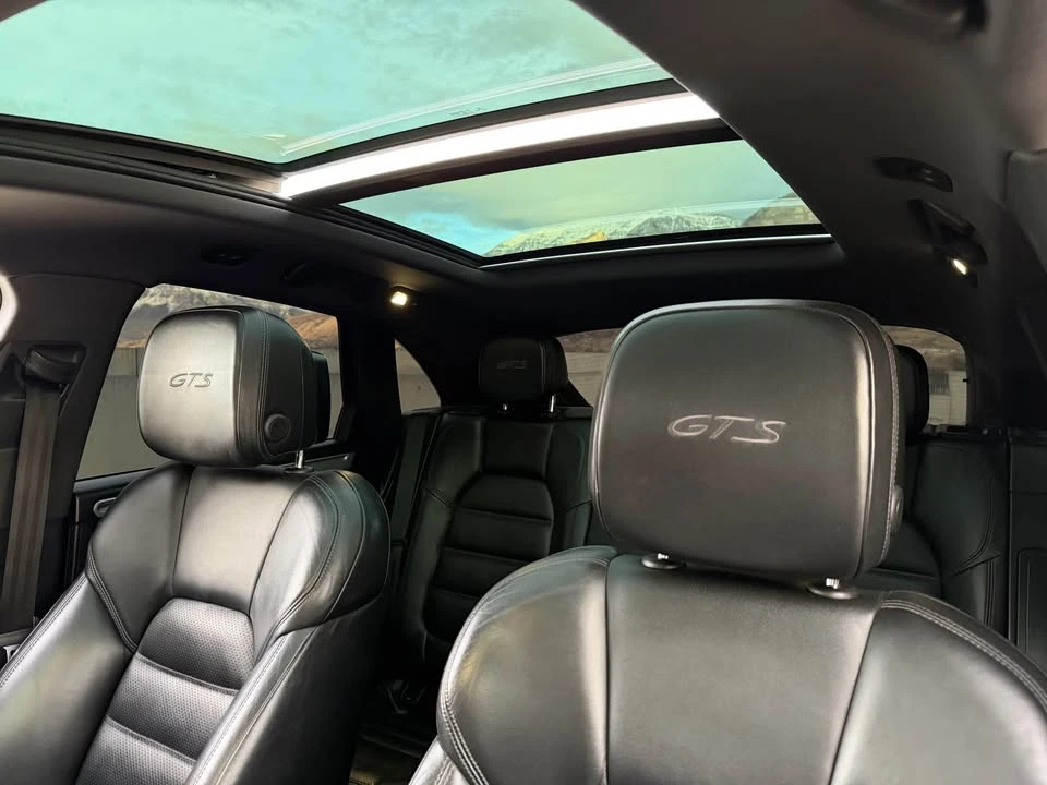2018 Porsche Macan GTS - Image 10 of 17