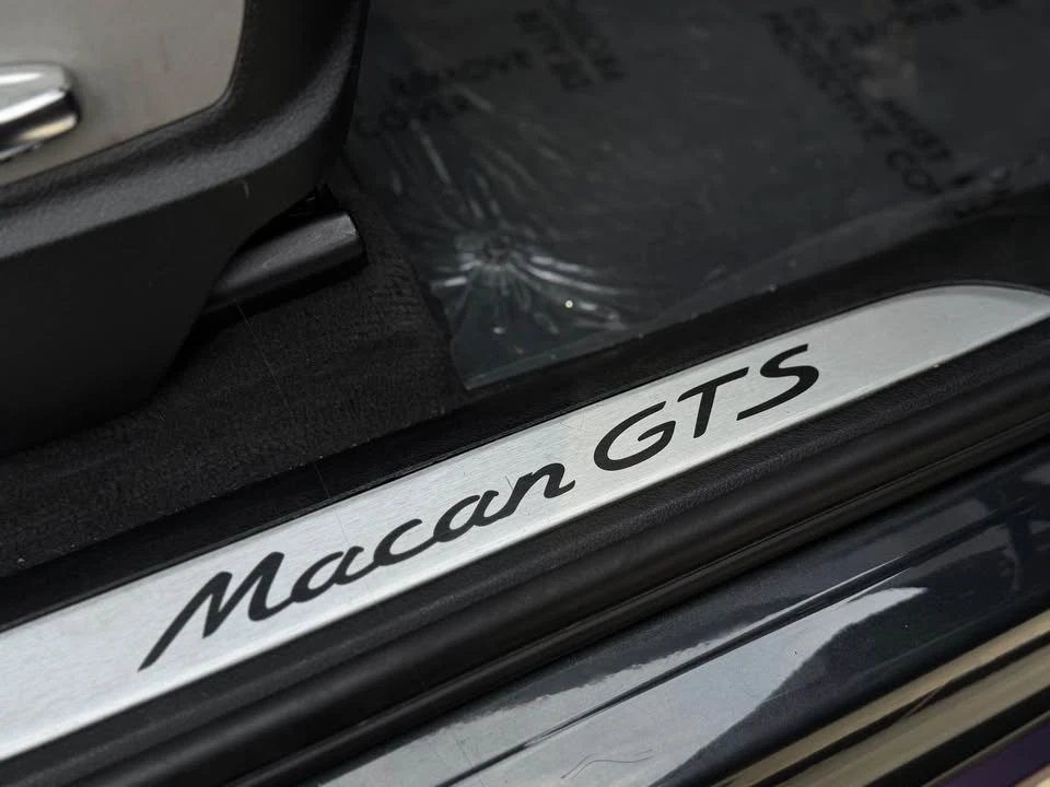 2018 Porsche Macan GTS - Image 14 of 17