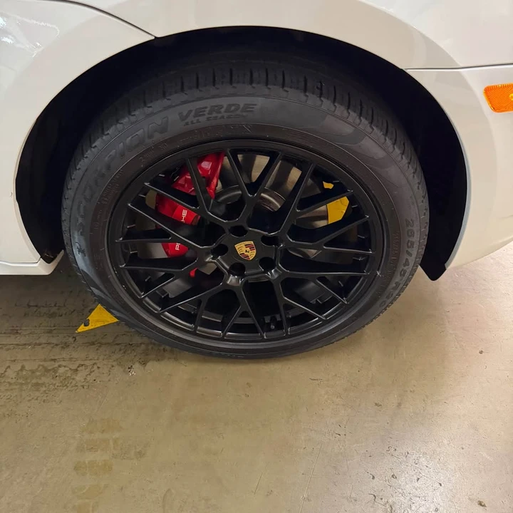 2018 Porsche Macan GTS - Image 17 of 19