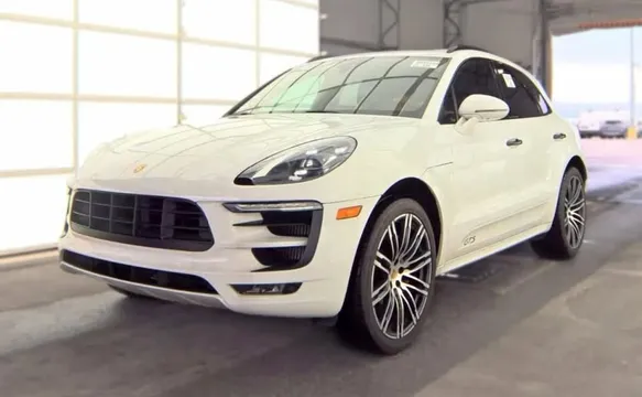 2018 Porsche Macan GTS Sport Utility 4D