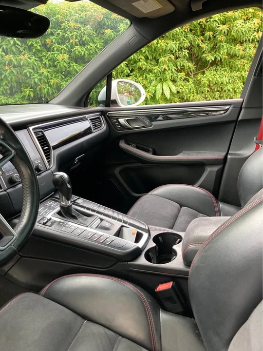 2018 Porsche Macan GTS - Image 12 of 14