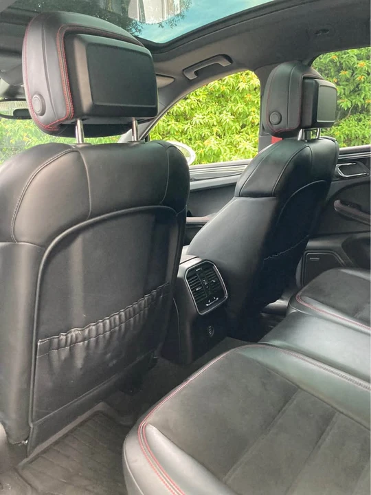 2018 Porsche Macan GTS - Image 8 of 14