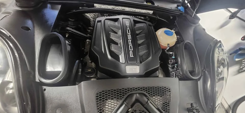 2018 Porsche Macan GTS - Image 9 of 19