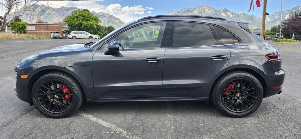 2018 Porsche Macan GTS - Image 2 of 19