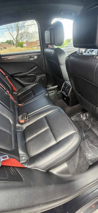 2018 Porsche Macan GTS - Image 13 of 19