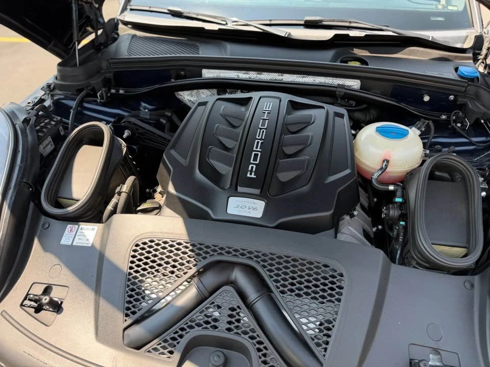 2018 Porsche Macan GTS - Image 16 of 16
