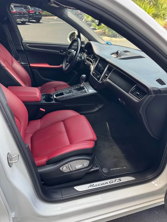 2018 Porsche Macan GTS - Image 15 of 17