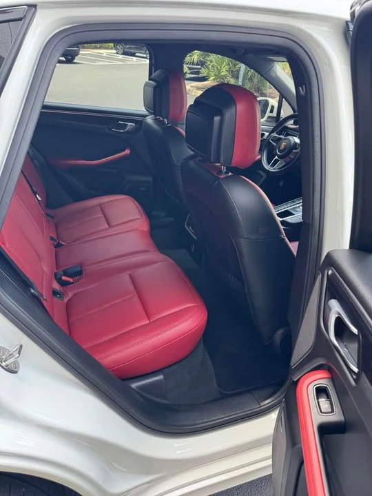 2018 Porsche Macan GTS - Image 14 of 17