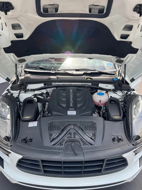 2018 Porsche Macan GTS - Image 17 of 17