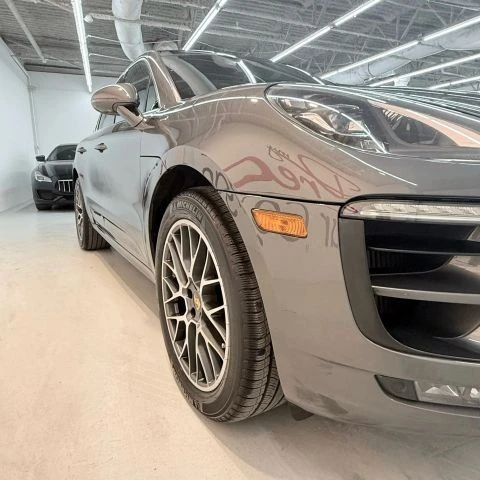 2018 Porsche Macan GTS - Image 16 of 21