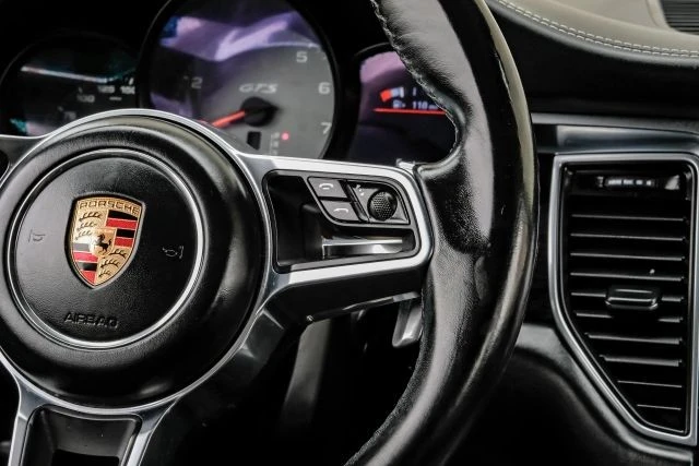 2018 Porsche Macan GTS - Image 20 of 21