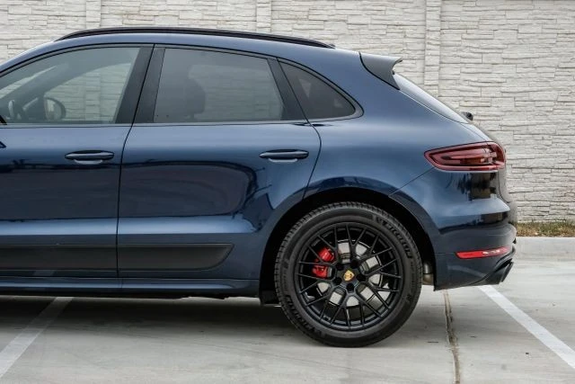 2018 Porsche Macan GTS - Image 14 of 21