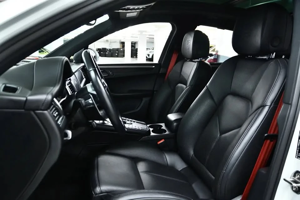 2018 Porsche Macan GTS - Image 5 of 5