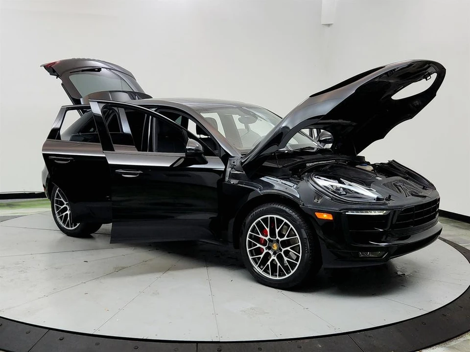2018 Porsche Macan GTS - Image 10 of 12