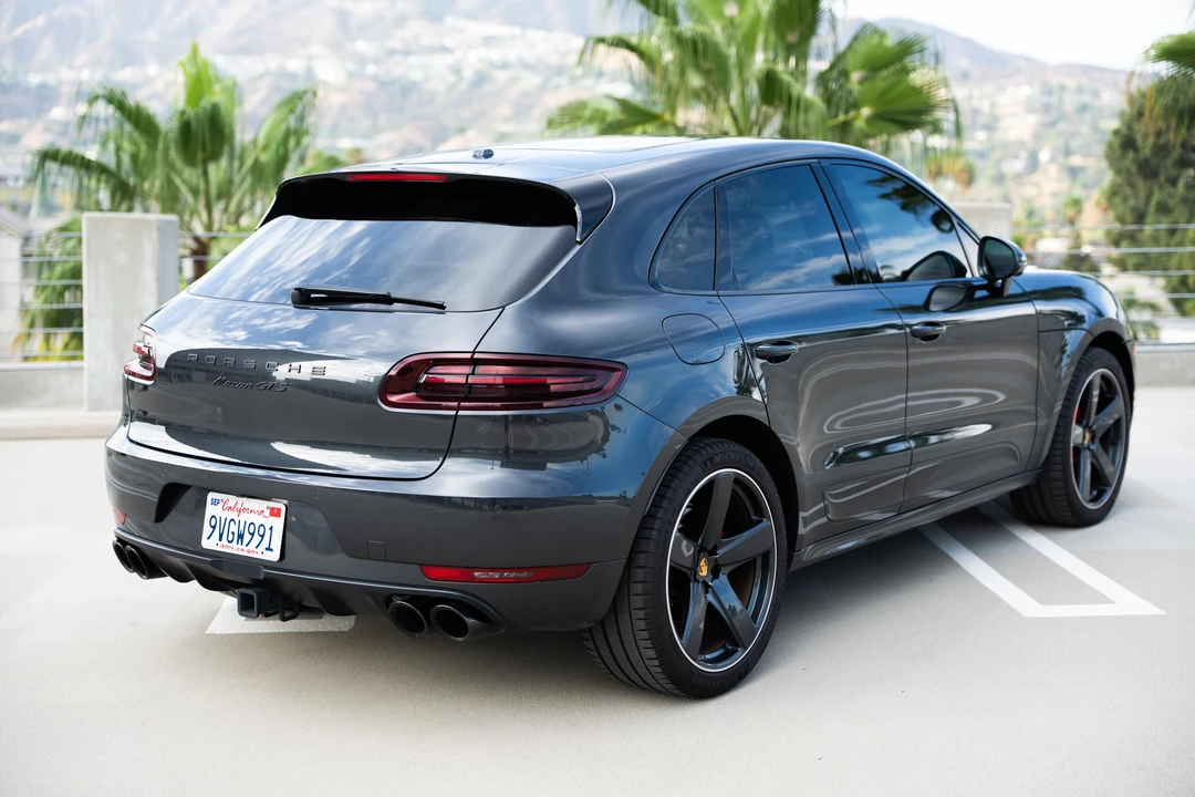 2018 Porsche Macan GTS - Image 27 of 31