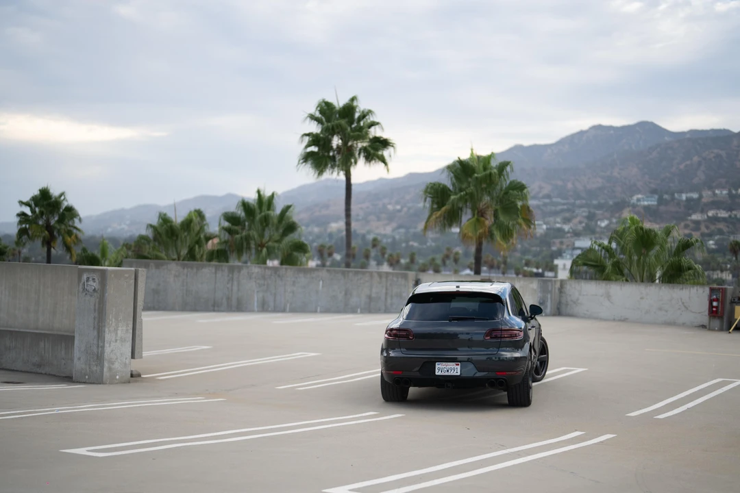 2018 Porsche Macan GTS - Image 25 of 31