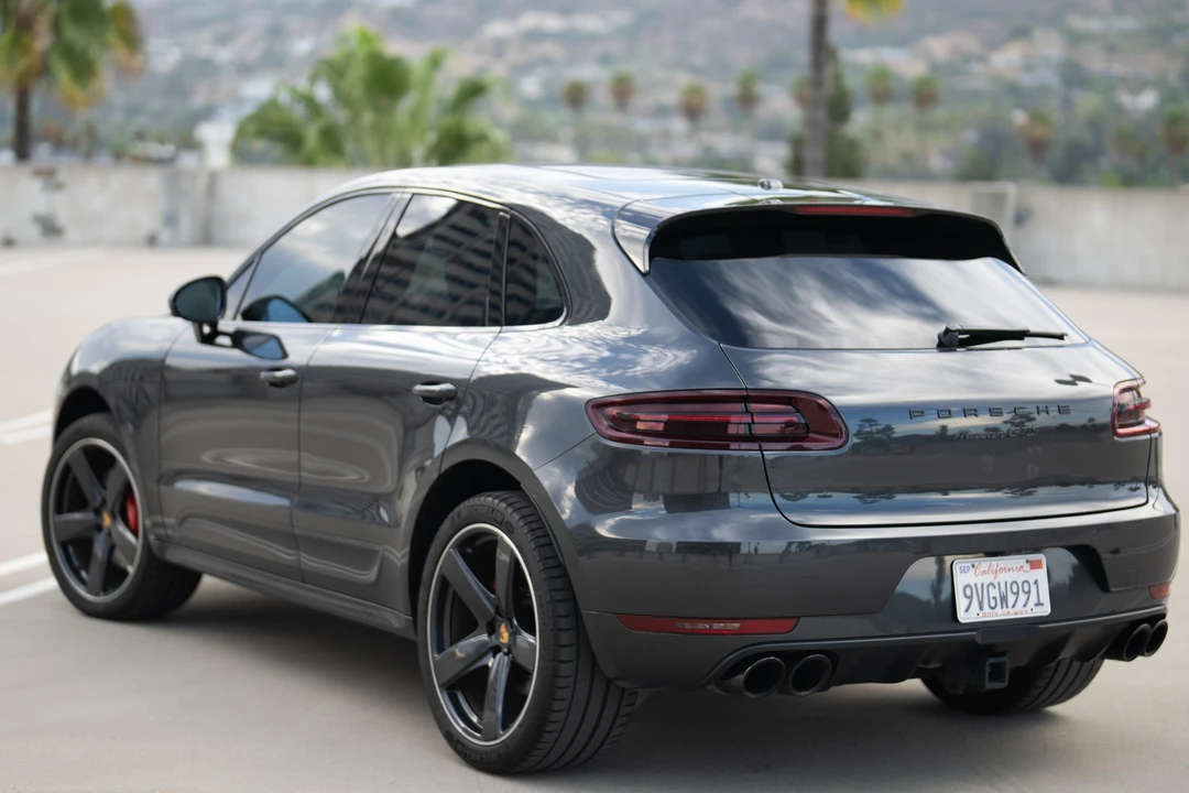 2018 Porsche Macan GTS - Image 18 of 31
