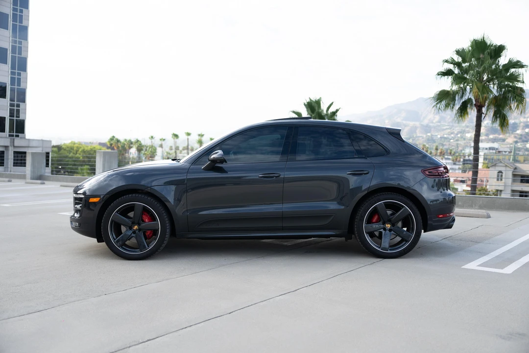 2018 Porsche Macan GTS - Image 13 of 31
