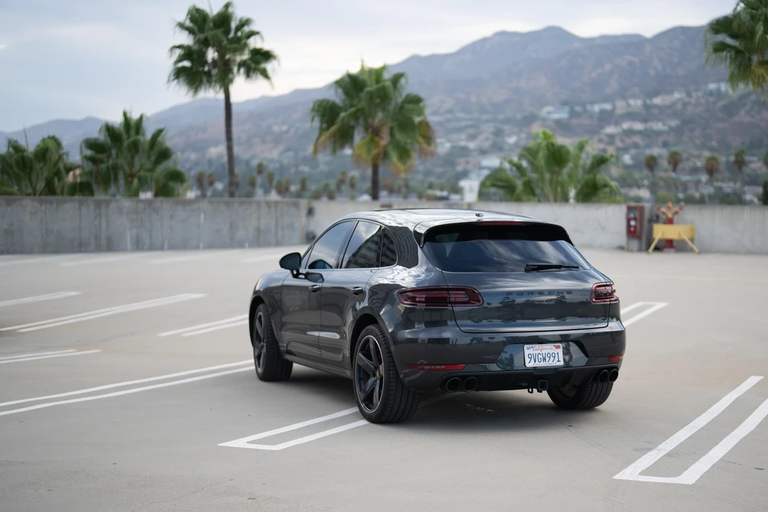2018 Porsche Macan GTS - Image 19 of 31