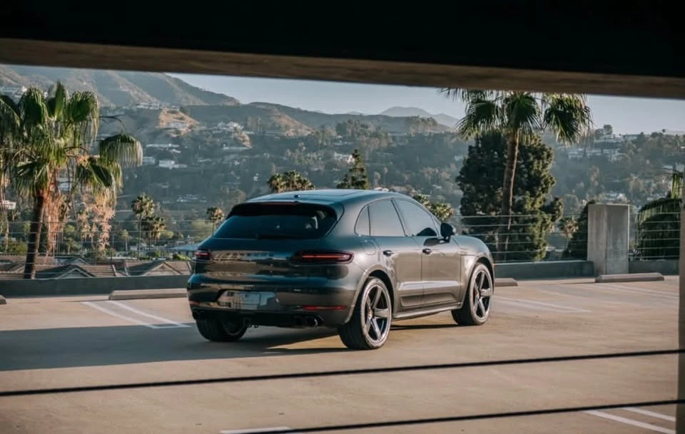 2018 Porsche Macan GTS - Image 2 of 19